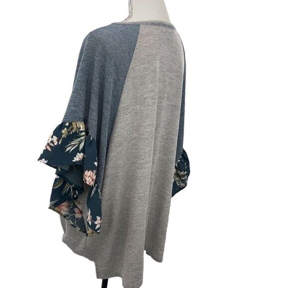 She &sky  3/4 flowing sleeves  , knot in the front size XL - Picture 3 of 10